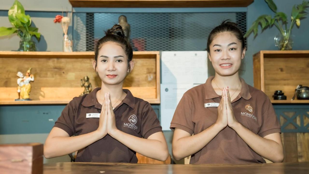 Monsoon Bassac Hotel Phnom-Penh Buitenkant foto