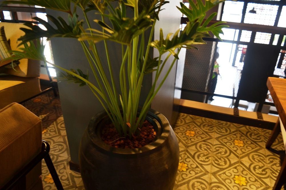 Monsoon Bassac Hotel Phnom-Penh Buitenkant foto
