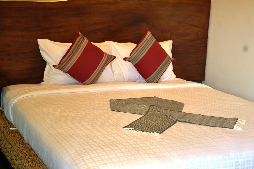 Monsoon Bassac Hotel Phnom-Penh Buitenkant foto